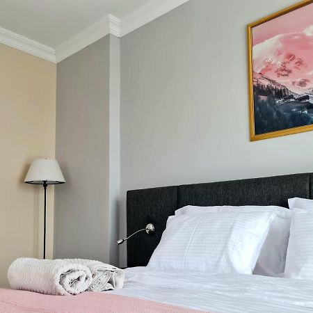 Smart Airport Hostel Arnavutkoy Bagian luar foto