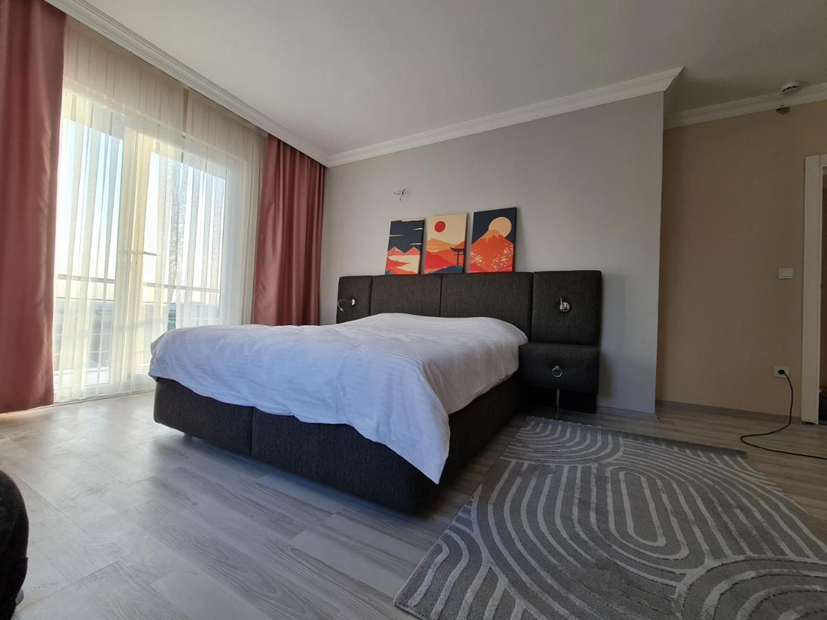Smart Airport Hostel Arnavutkoy Bagian luar foto