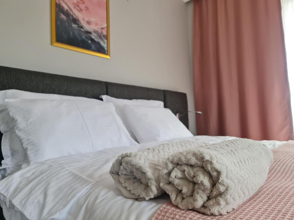 Smart Airport Hostel Arnavutkoy Bagian luar foto